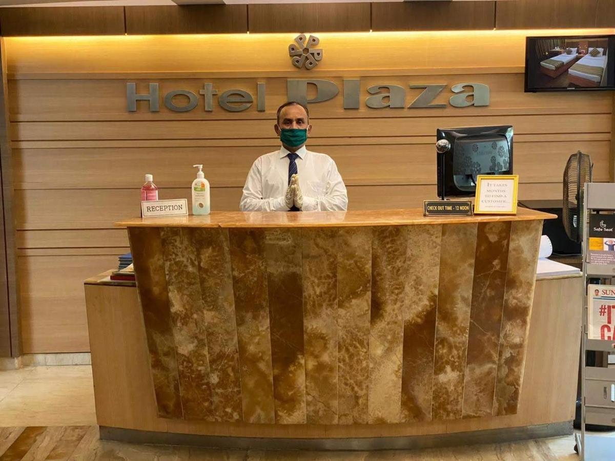 Hotel Plaza Мумбаи Экстерьер фото
