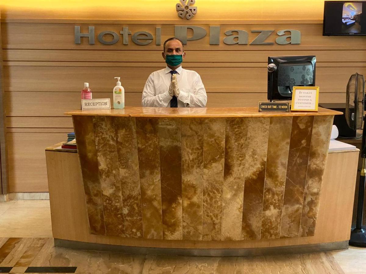 Hotel Plaza Мумбаи Экстерьер фото